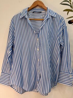 Zara Blue & White Striped Button Down Shirt Size XS